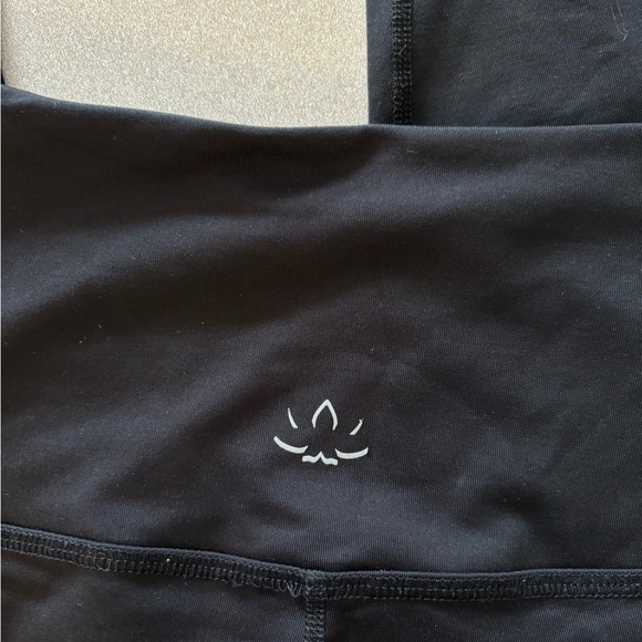 Beyond Yoga Caught In The Midi High Waist Full Length Leggings - Picture 3 of 6